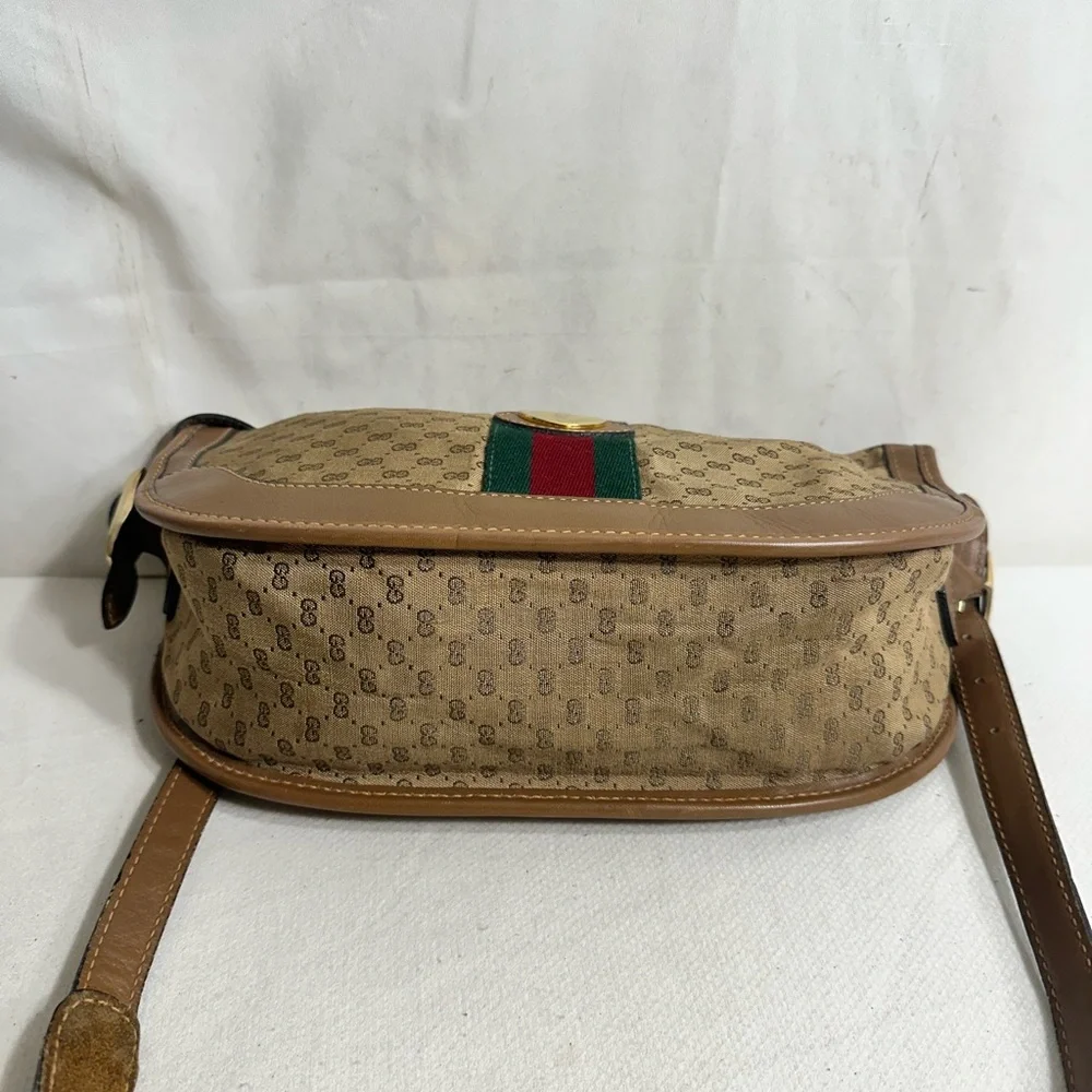 Gucci Shoulder Bag - Picture 5 of 9
